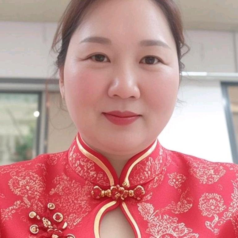 村姑摆摊