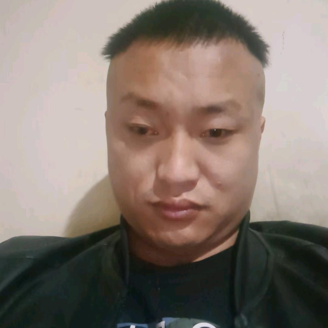 阿亮