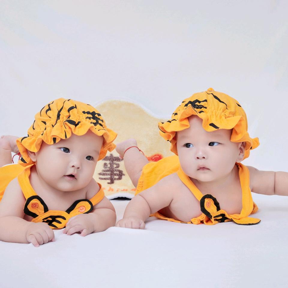 双宝宝👯大寒和十一👯