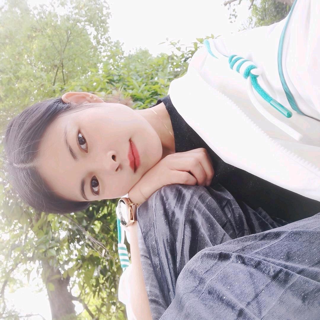 微笑，留在嘴角