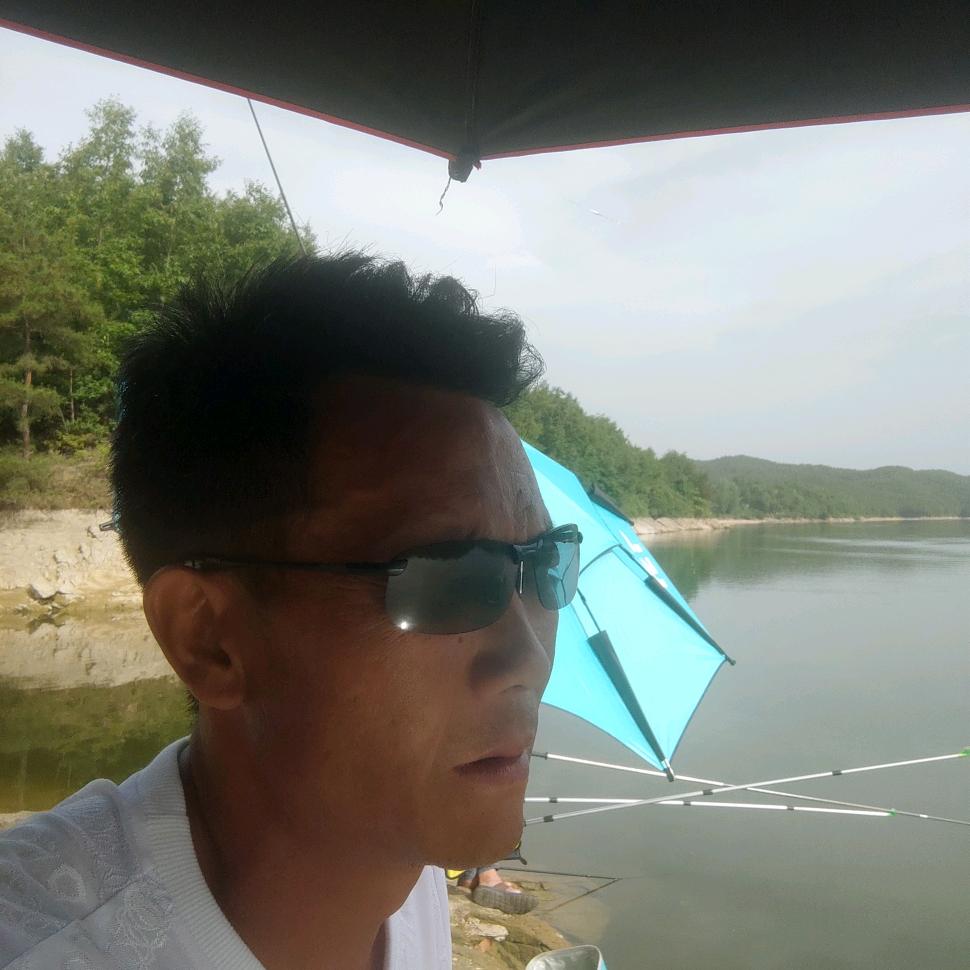 九龙湖龙哥