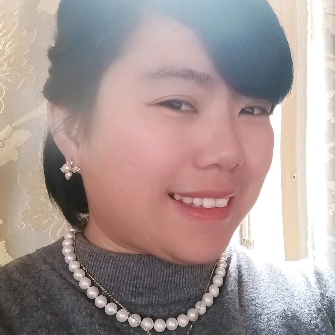 黄小琴在养土鸡土鸭