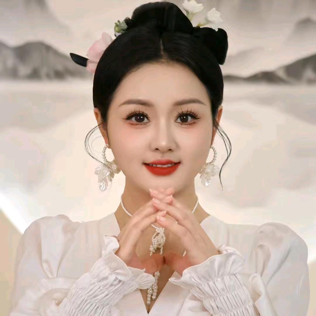 李小宛铁粉视频分享20号老姨夫招工周年庆