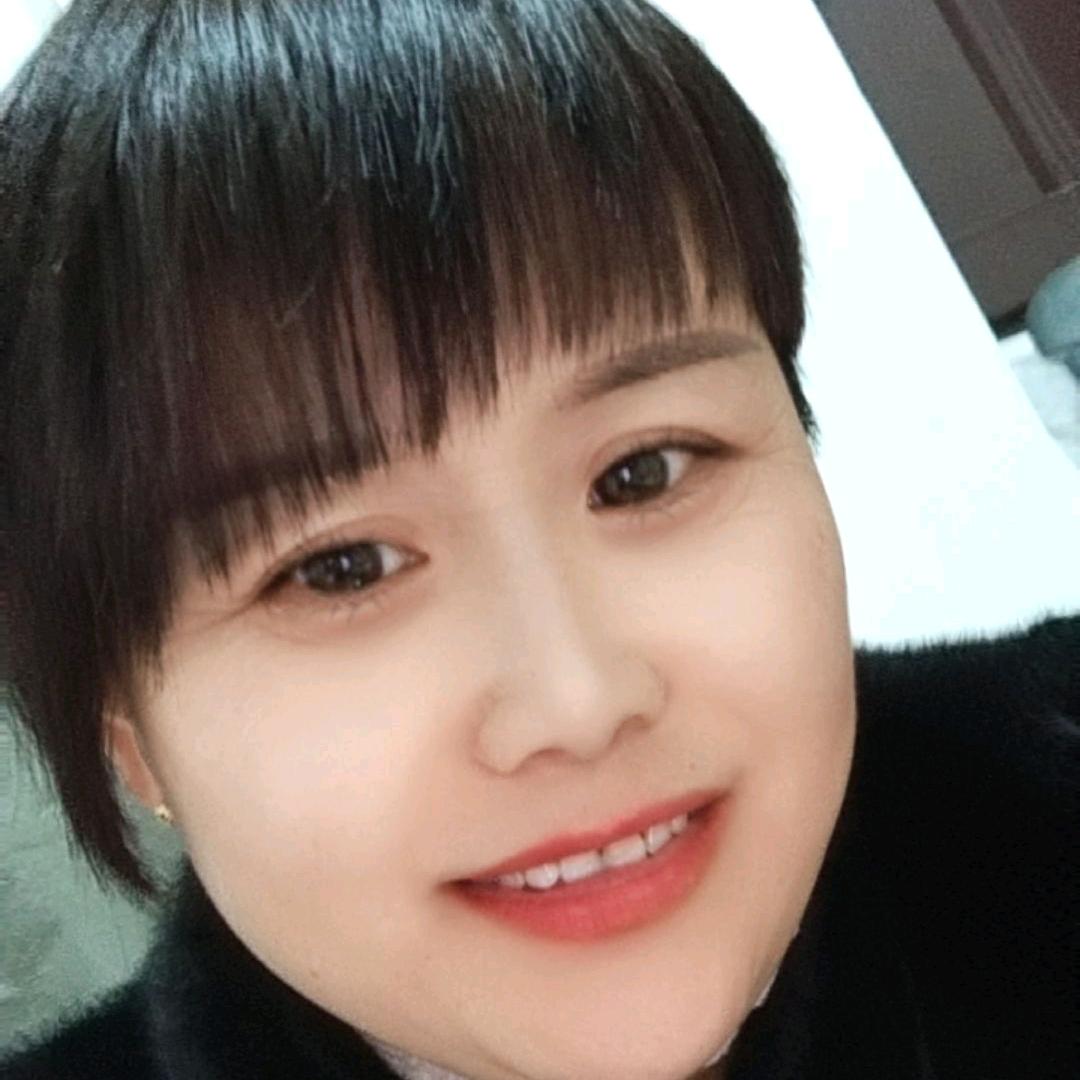 仇楼四大街艳萍服饰及御萃雅校服净源头工厂