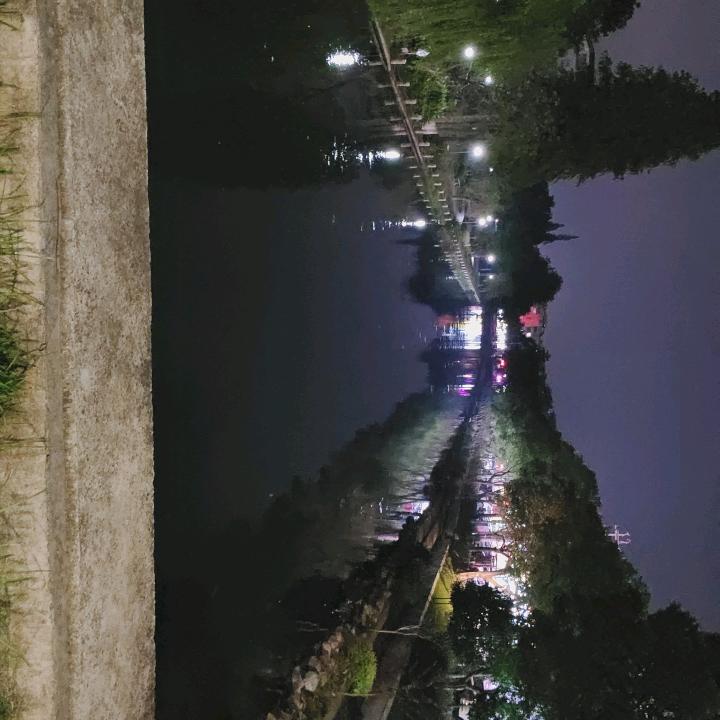 夜光西下