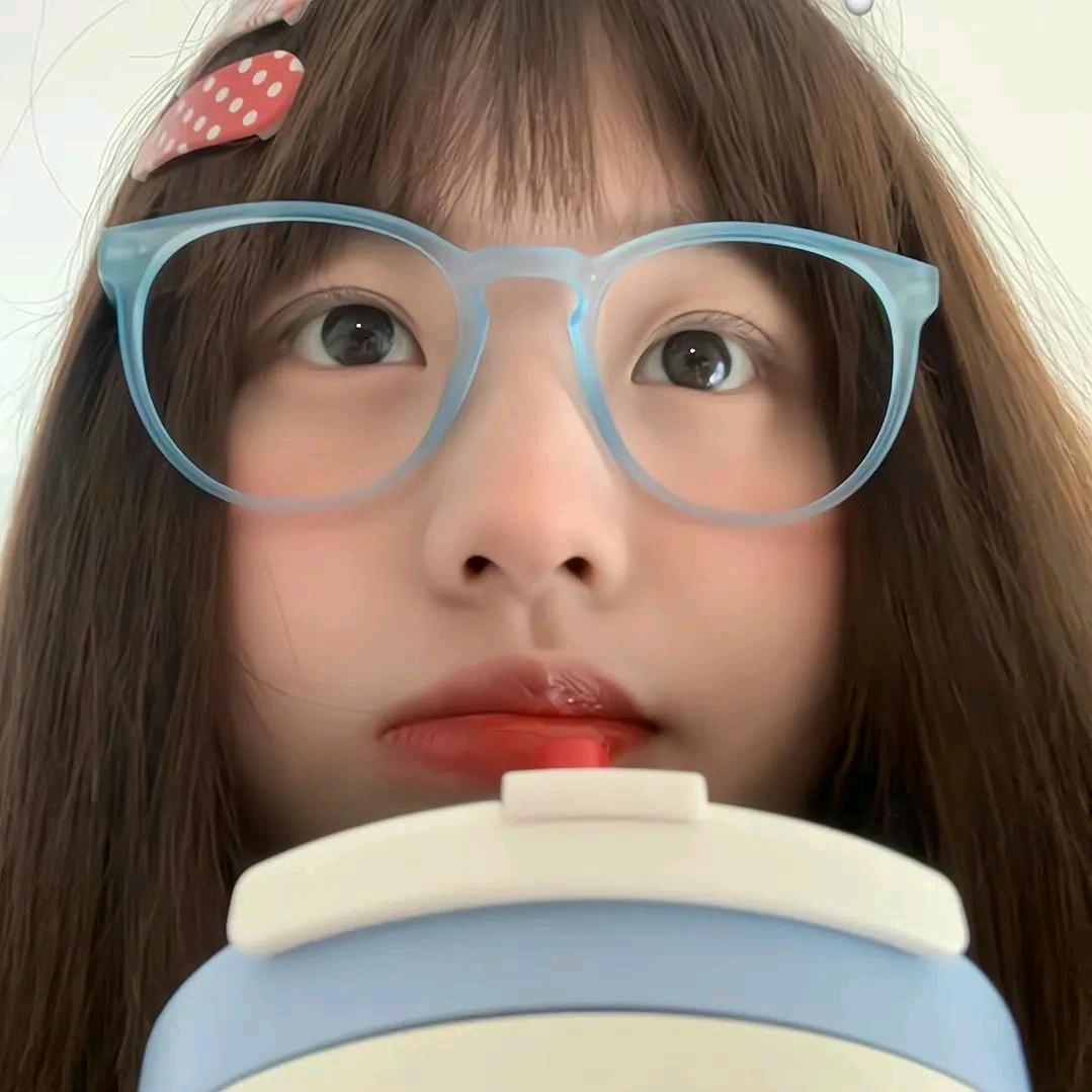 超级无敌爆炸飞天美丽霸气的霸王龙女士