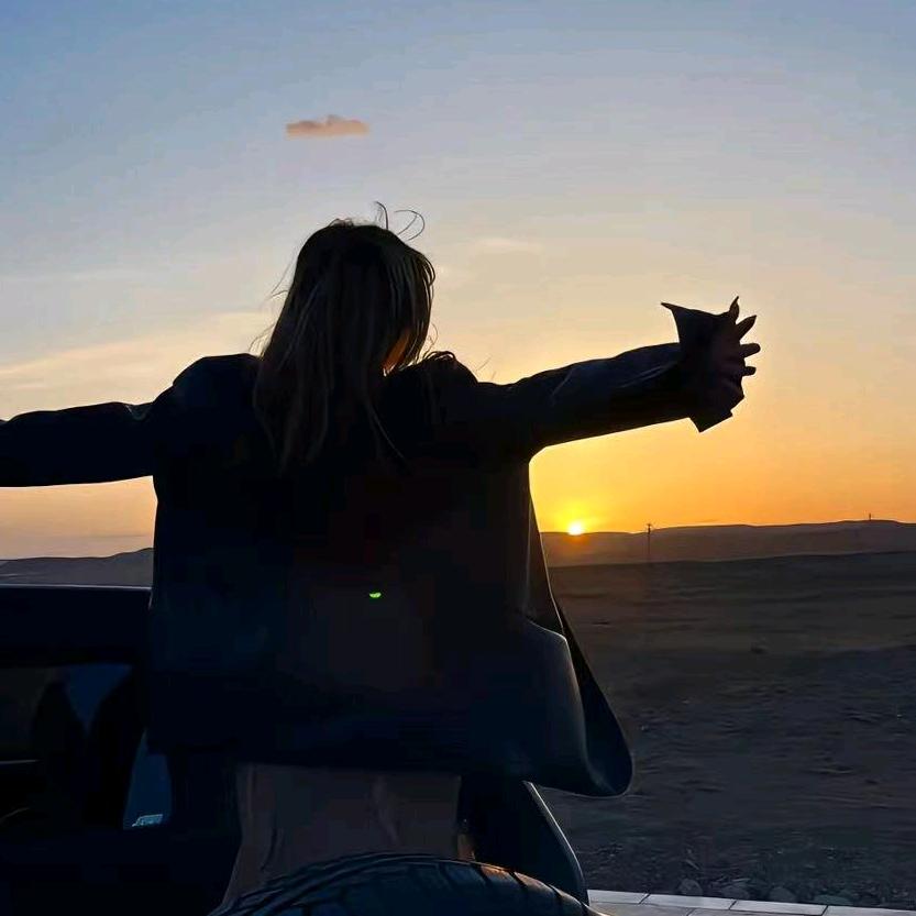 小小语🌧🌧🌧