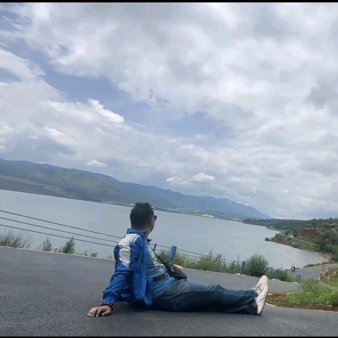 君至吾心花尽绽