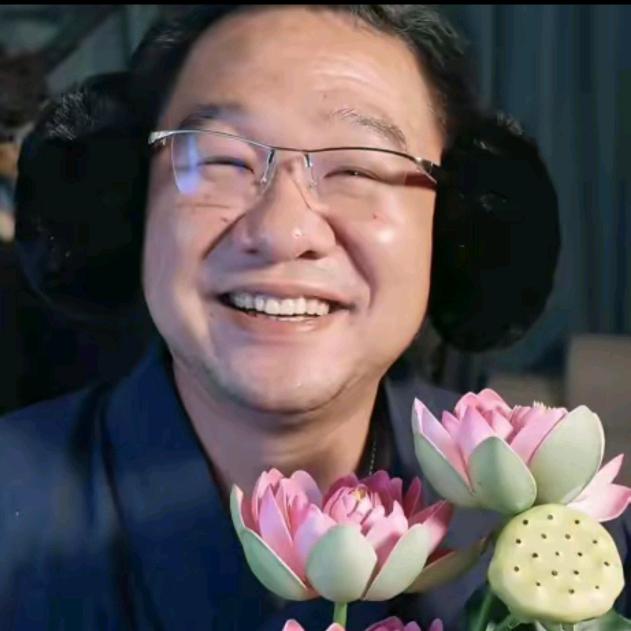 大漠叔叔（爱整活）