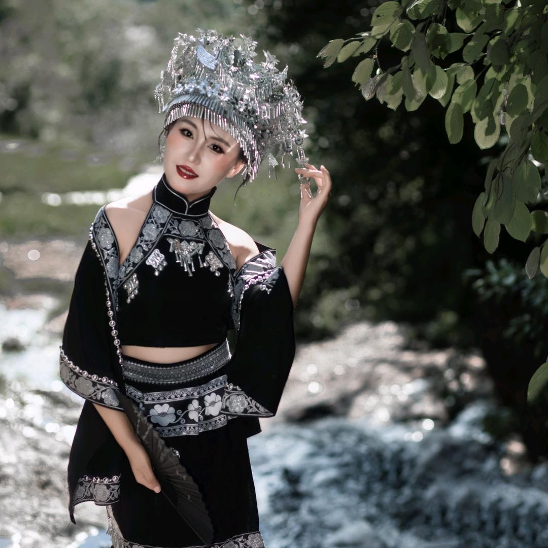 诗瑶♥️爱化妆