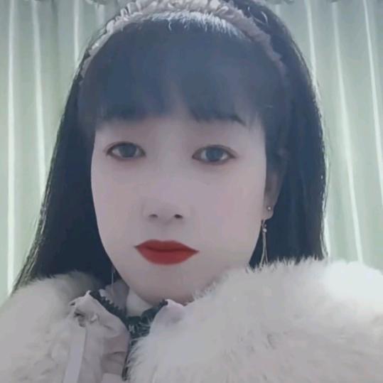 雨中的百合