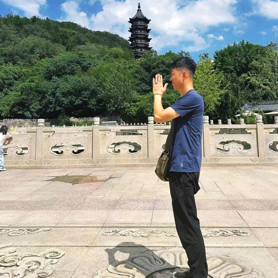 买不起宾利的玛莎车主