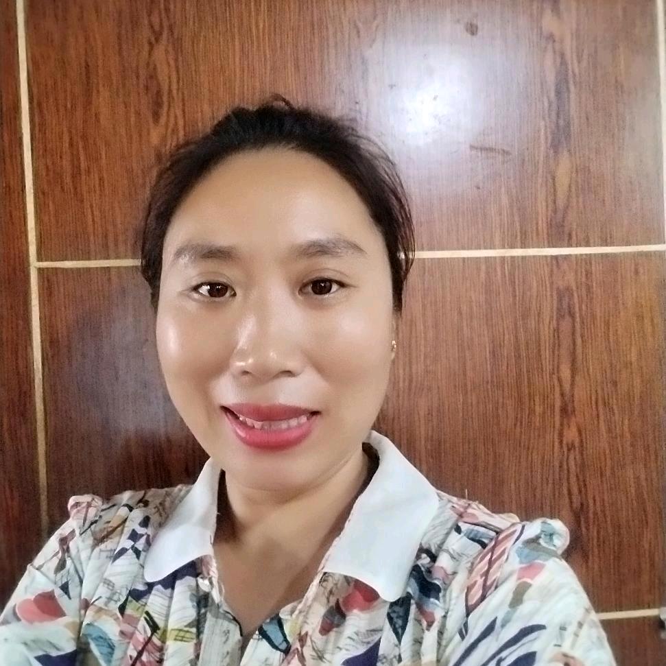 东华楼一品鲜卤菜店红姐