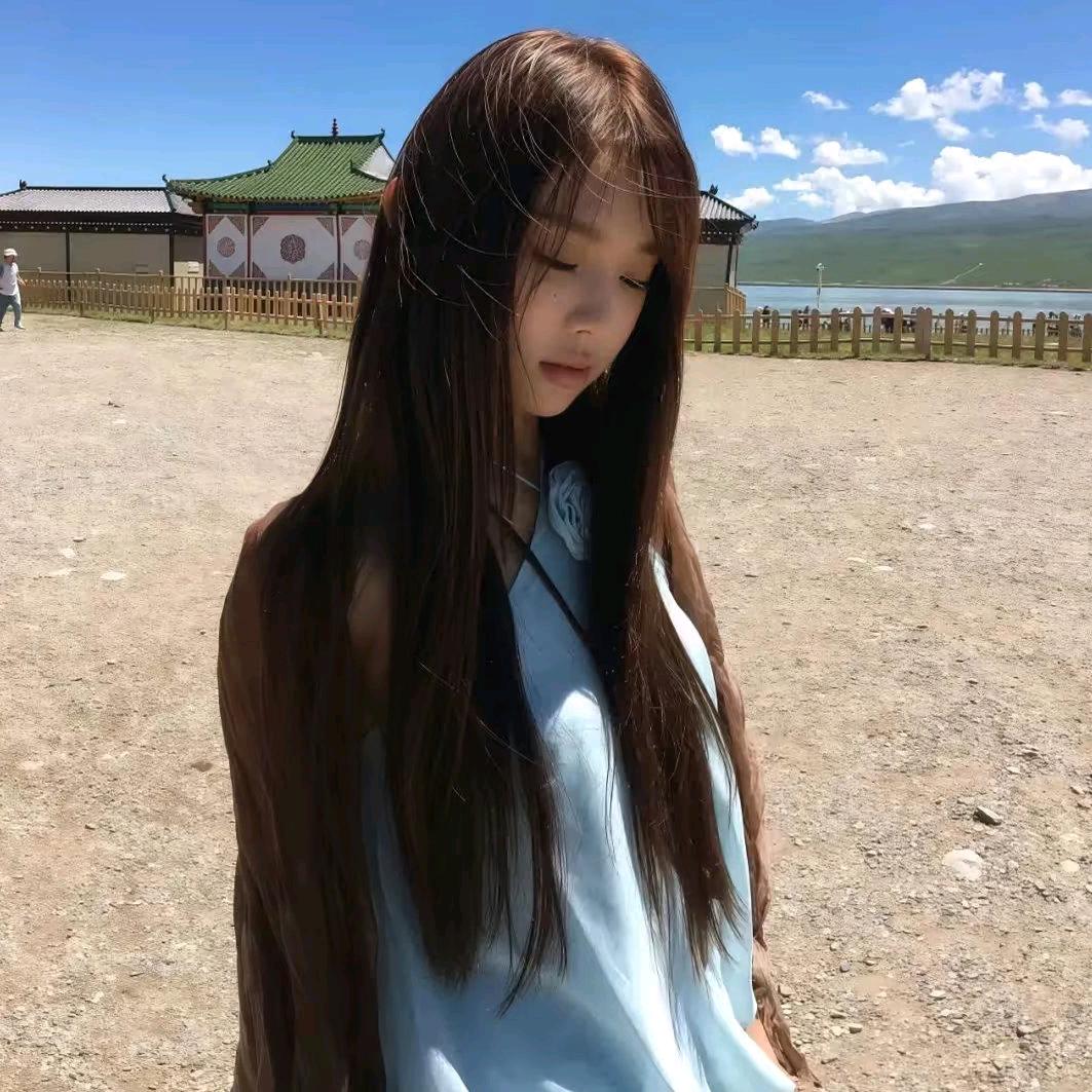 万万.