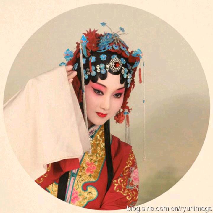 开心的张奶奶