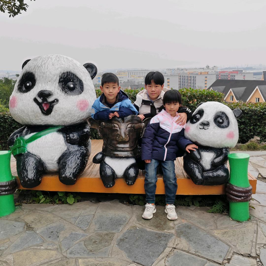 熙琪龙凤胎宝宝