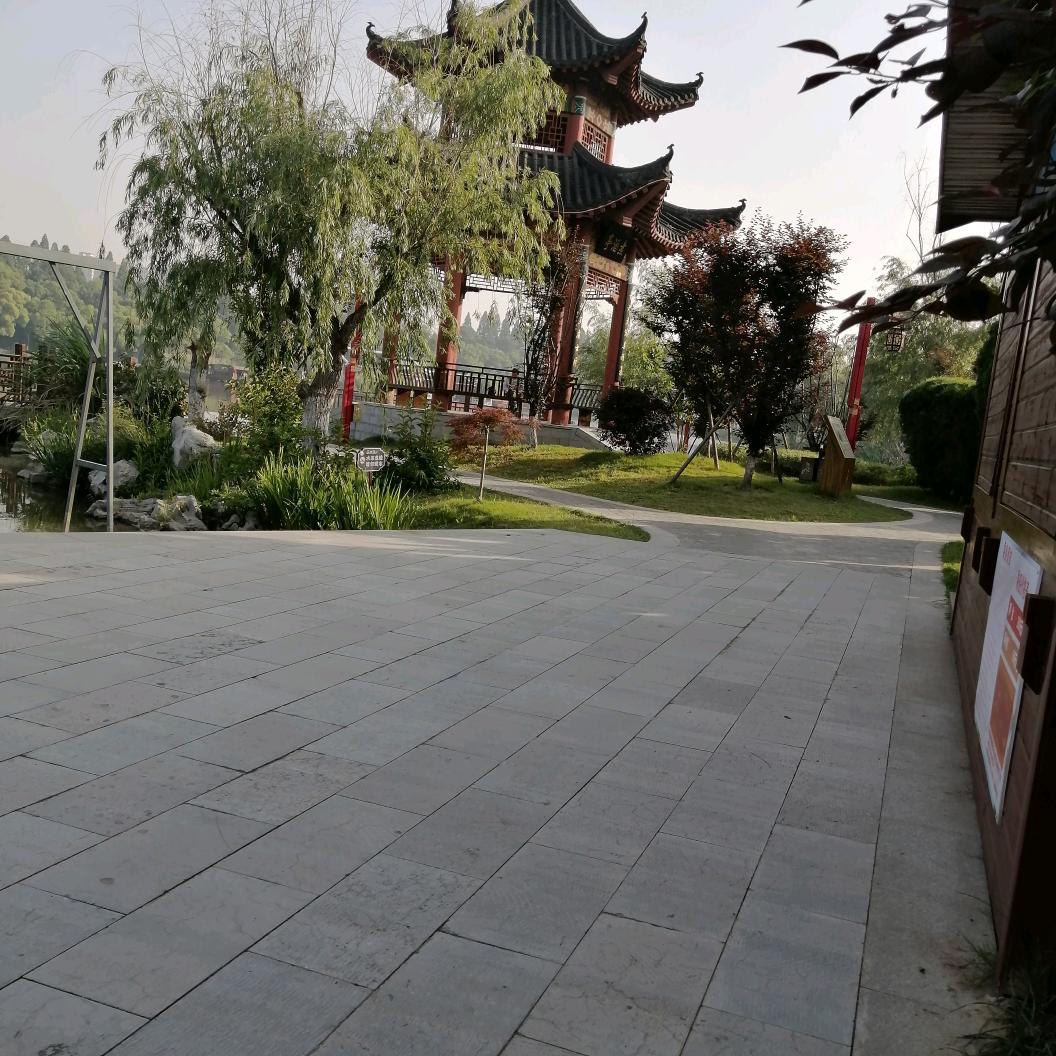 一只飘泊的船，何时才能靠岸