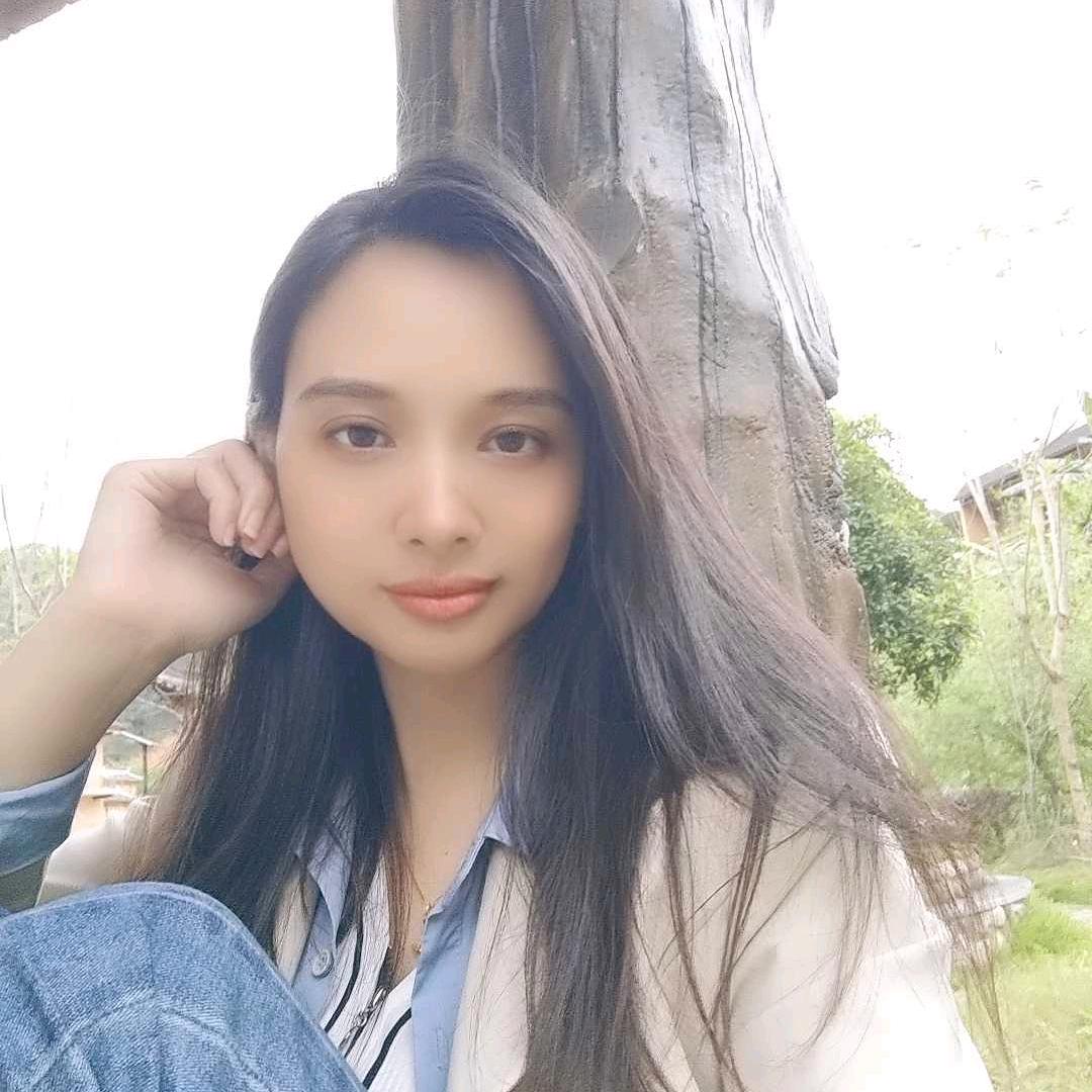 邻家姐姐