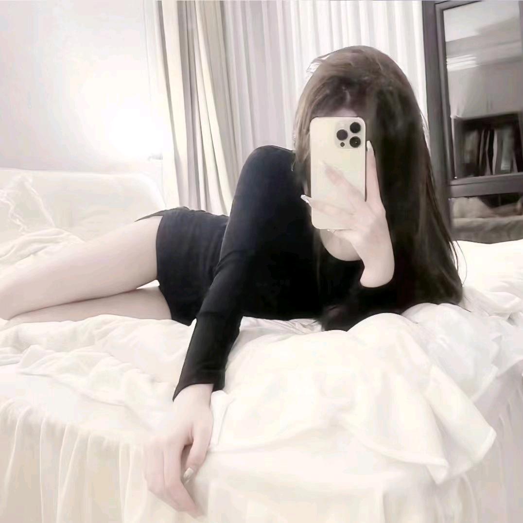 女主