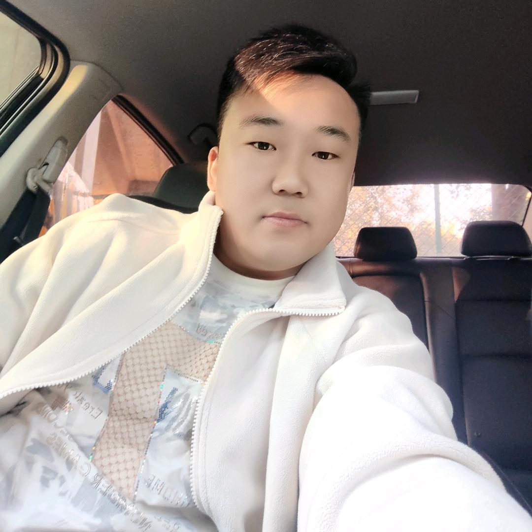 小秦哥哥吖