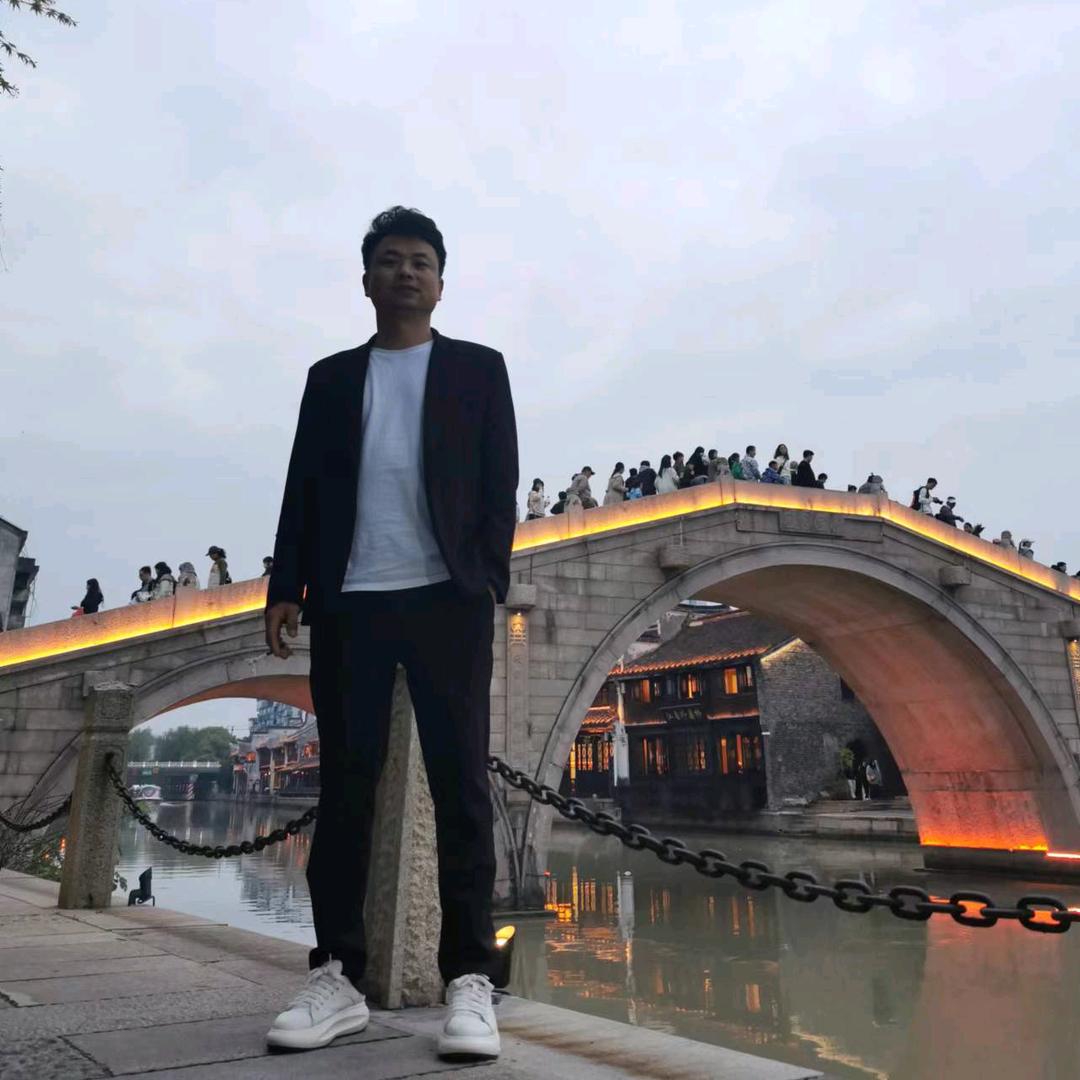 左瞳