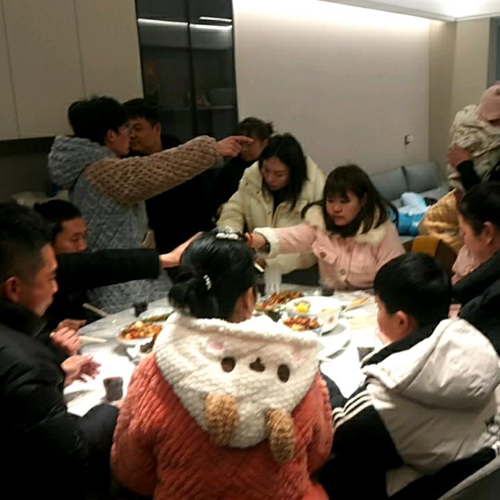 相依相伴