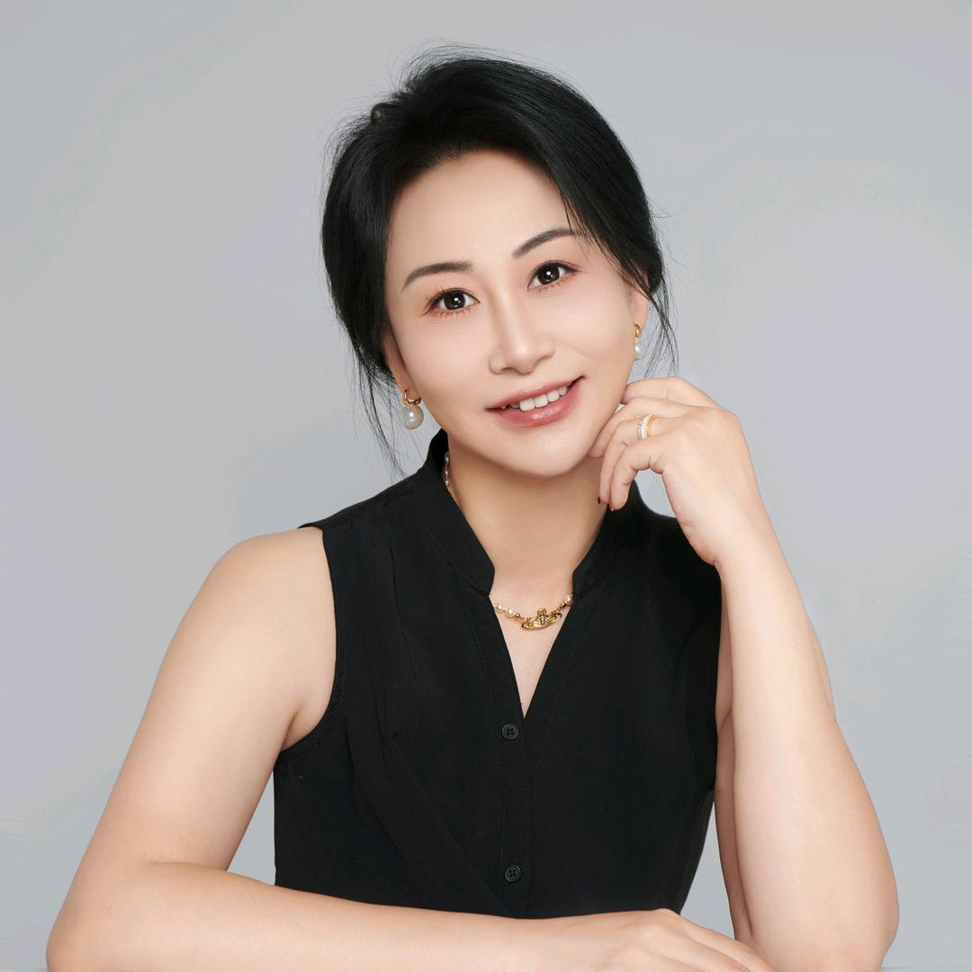 跟着姐姐打螺丝