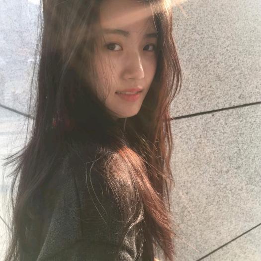 伍各.