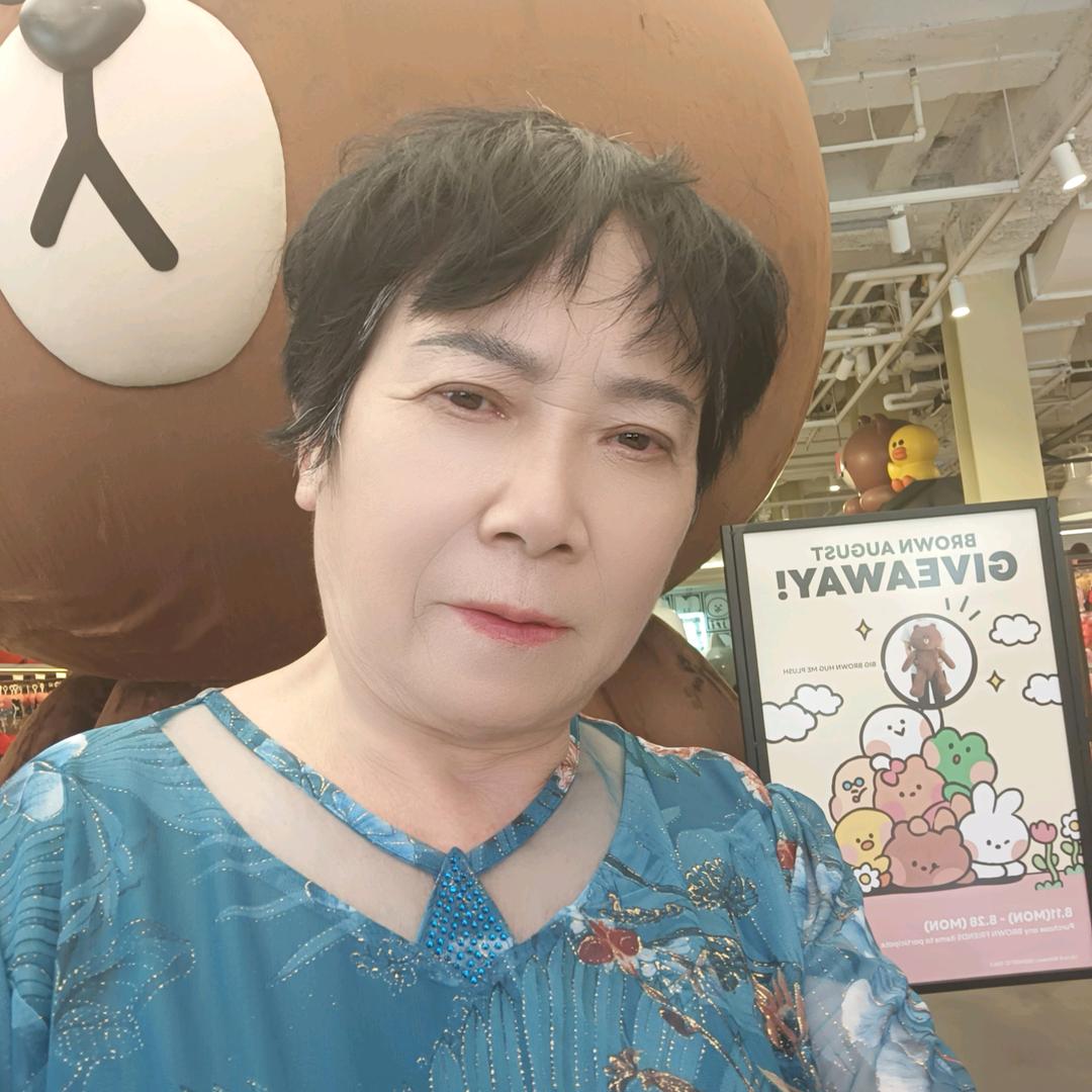 菲菲姐