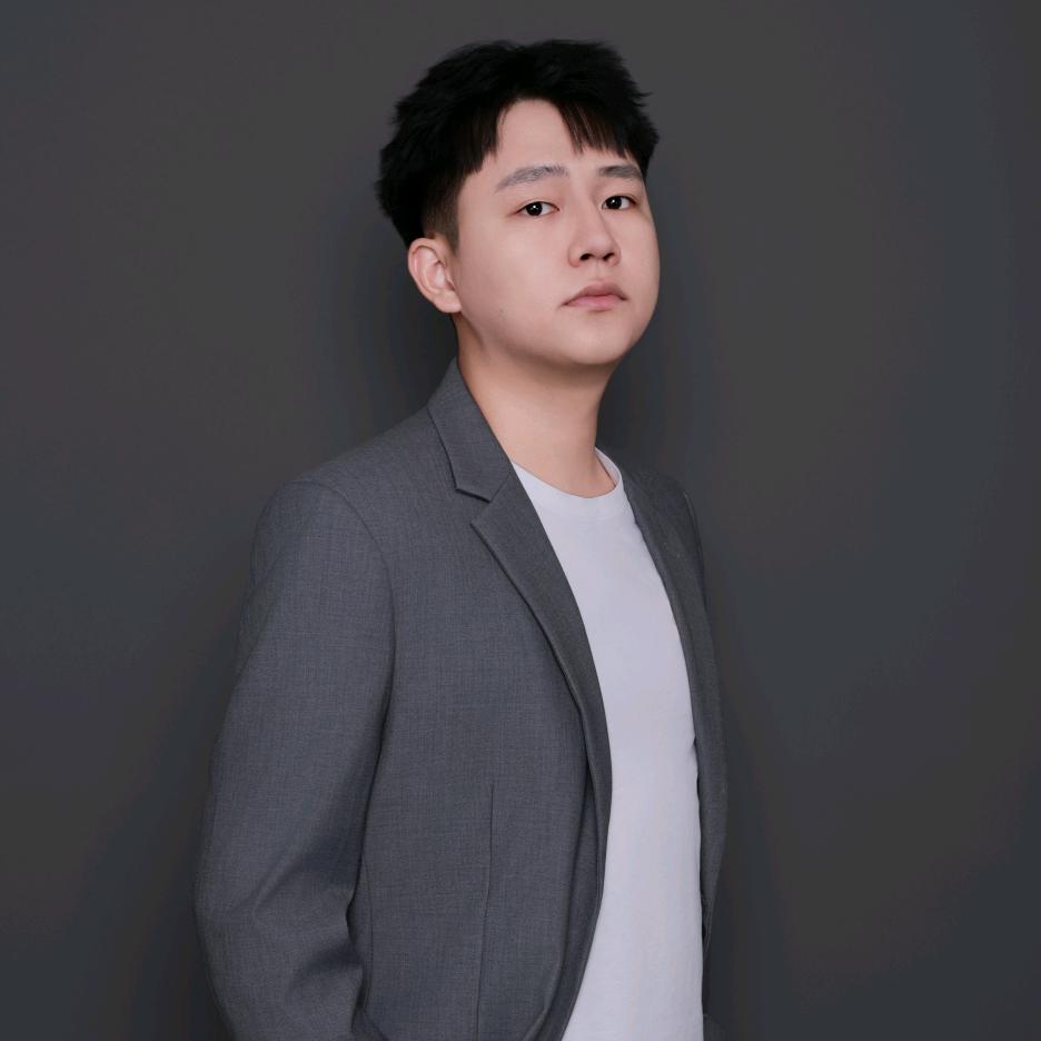 小黑馆长