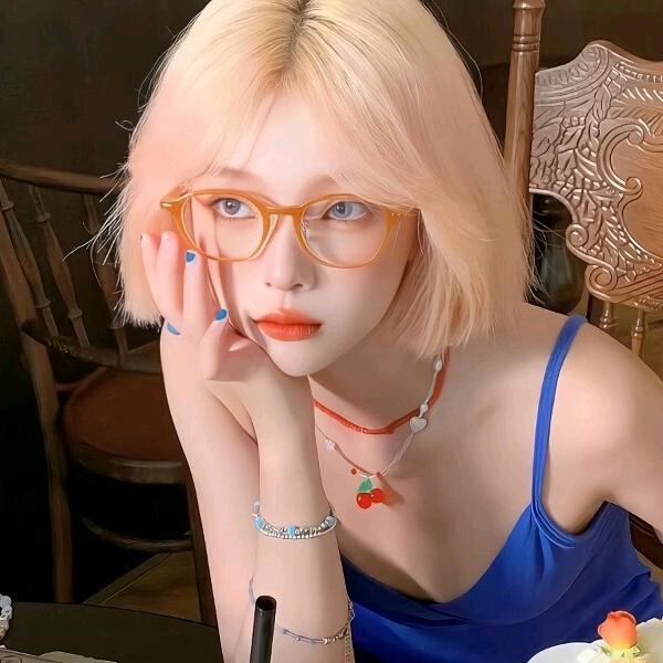 一杯冰美式  ૮ ˃̵ ֊ ˂̵  ა