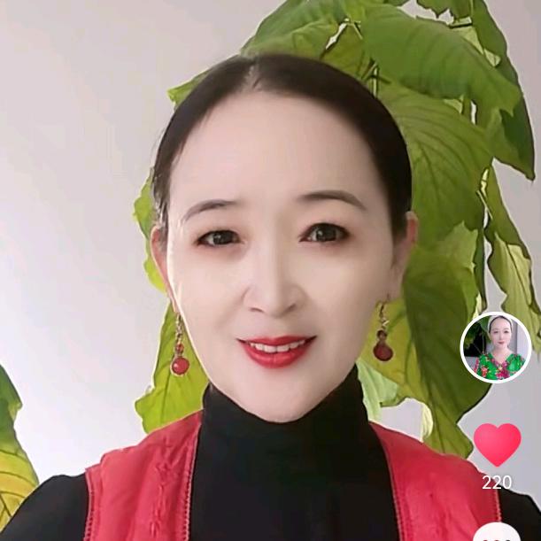 回眸一笑。