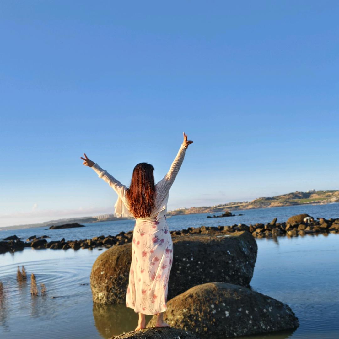 浅笑嫣然