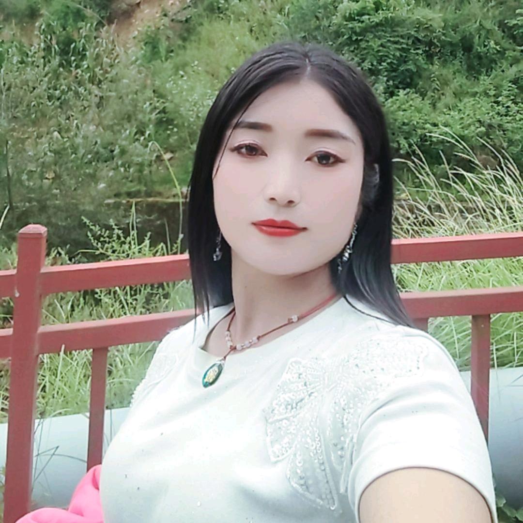 用户2995354044555英英