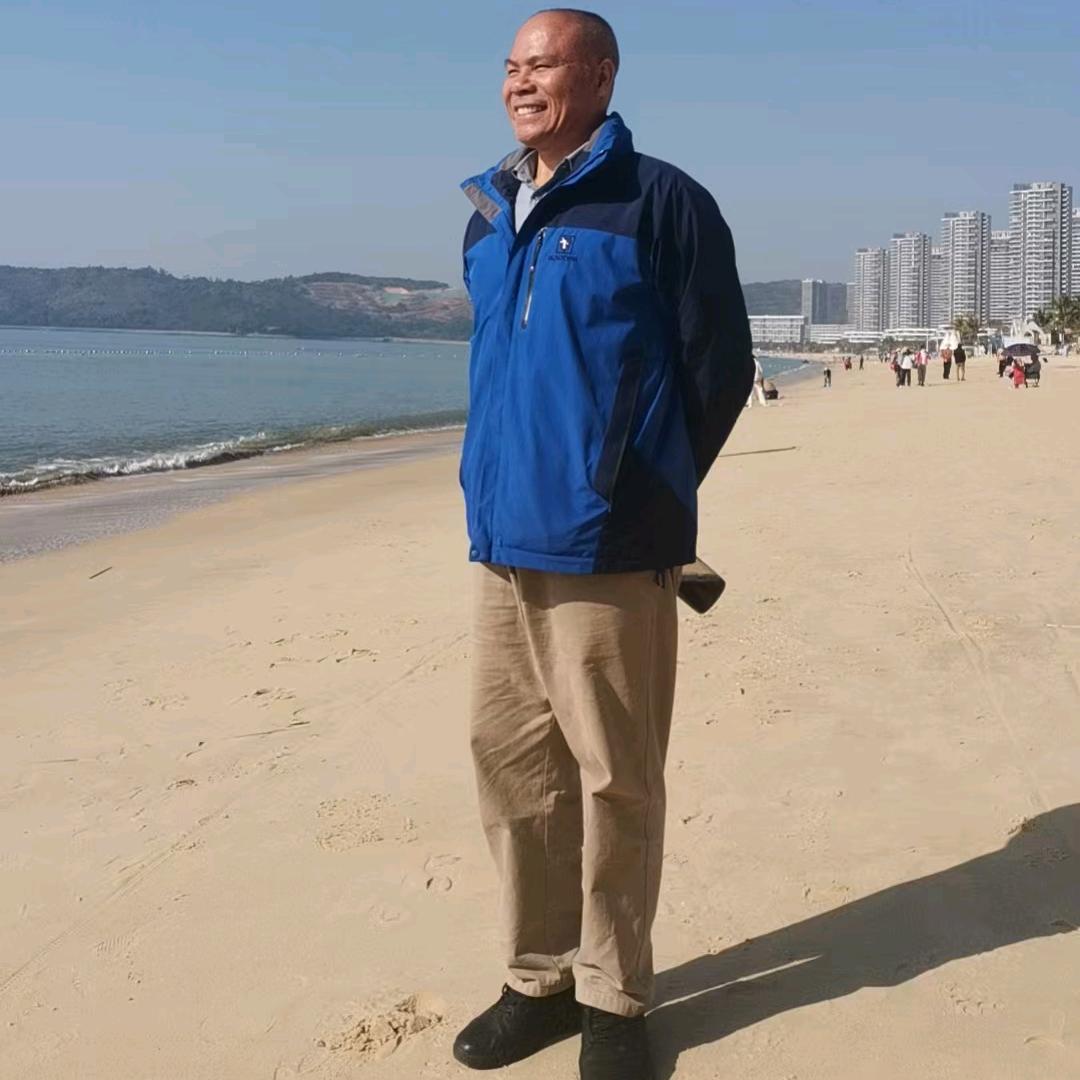 刘赟鋆（曾用名刘云忠）