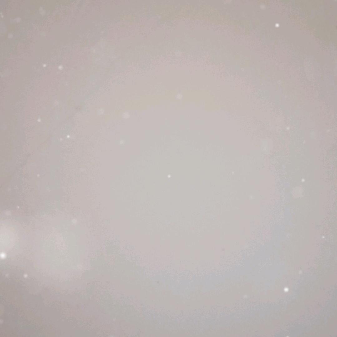 ，
