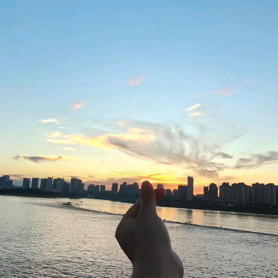 德龙喜宴中心   罗纠纠