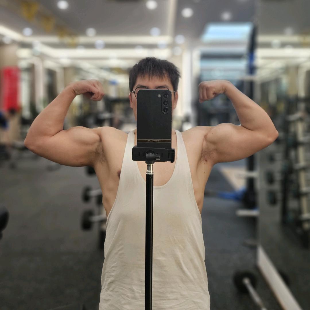 会健身的汽车教练员