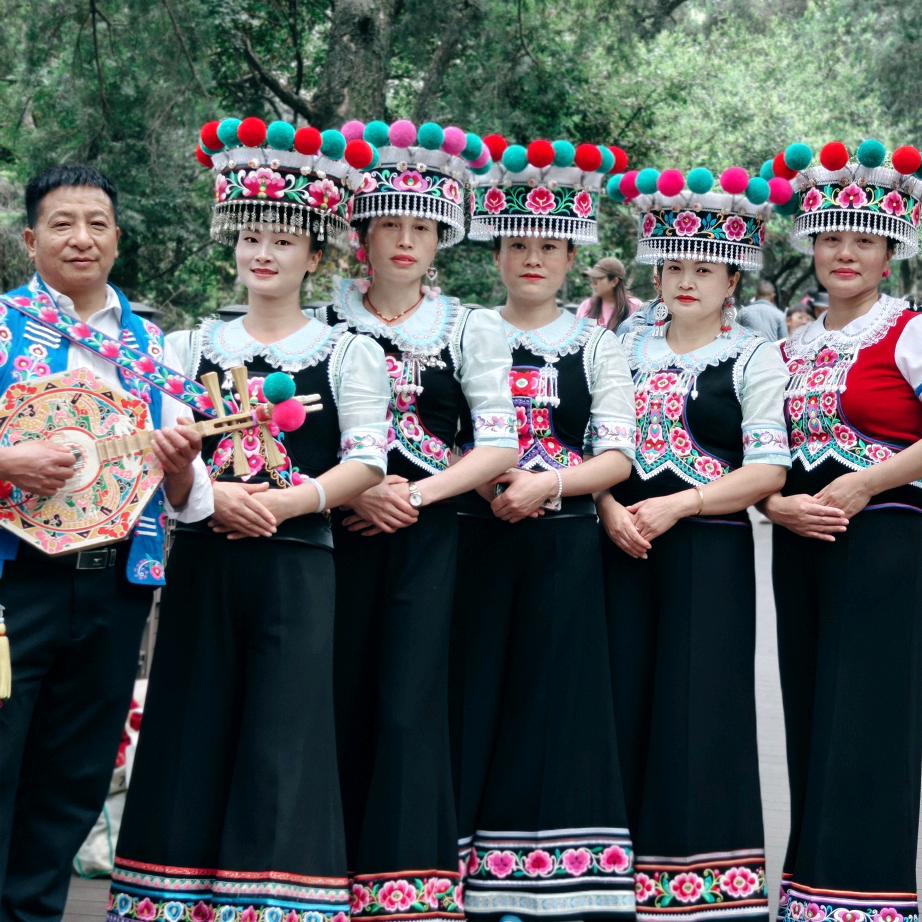 ❤️🎉彝家小妹💖💖