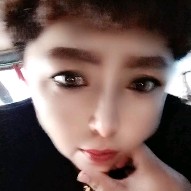 爱唱歌闫姐