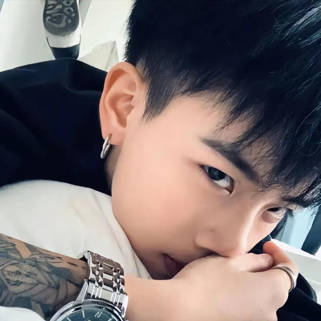 ༺  ⃢👁藏👁⃢   ༻