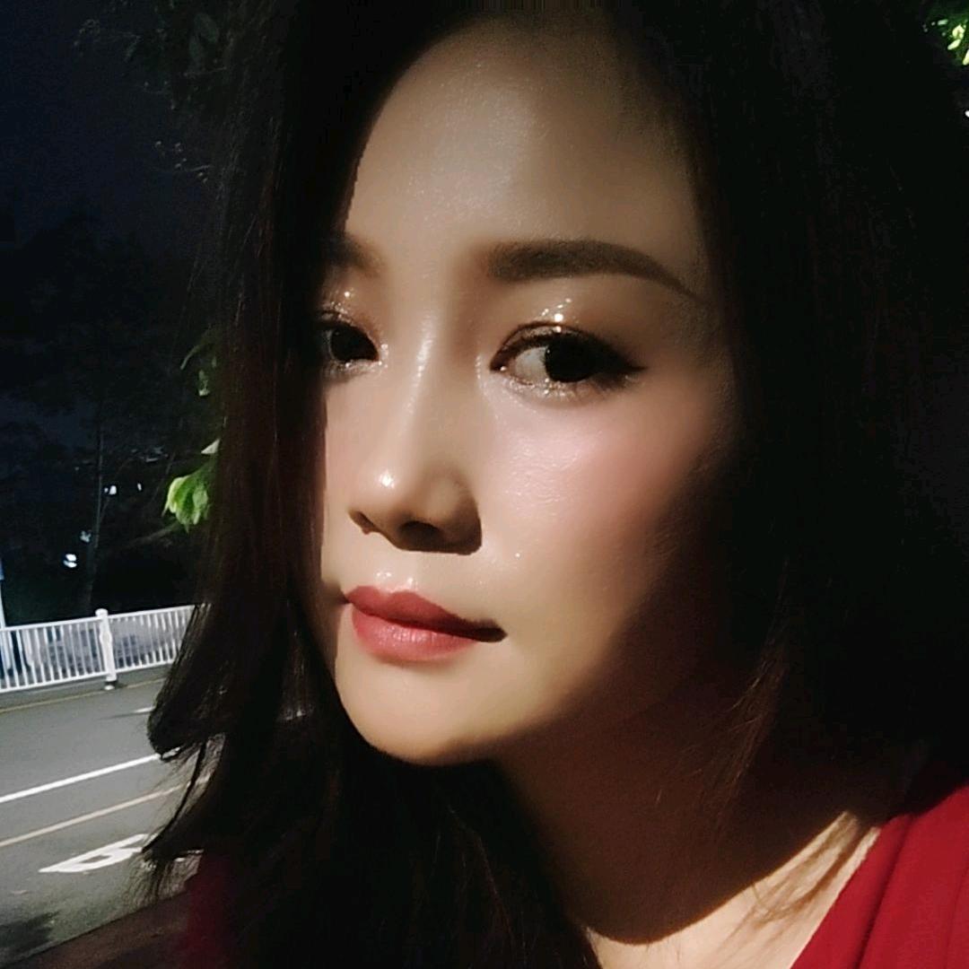 一个温暖的怀抱，一个可靠的肩膀，，