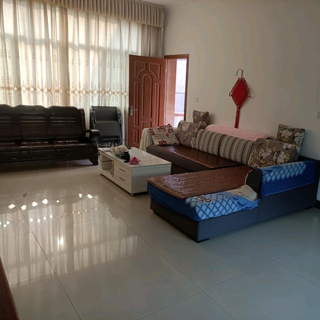 ♥(｡￫梅子￩｡)♥