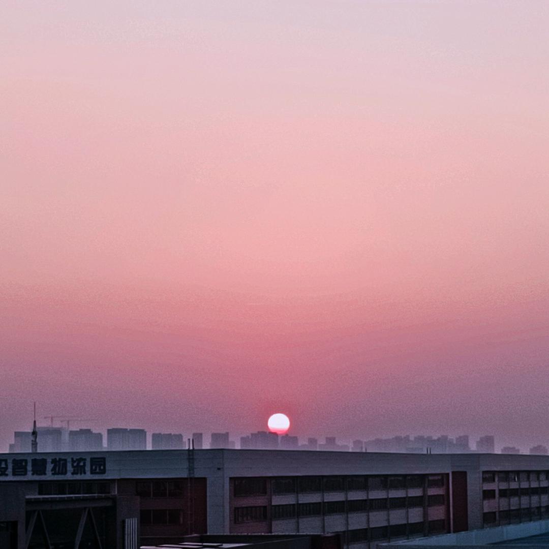 红咯咯哦