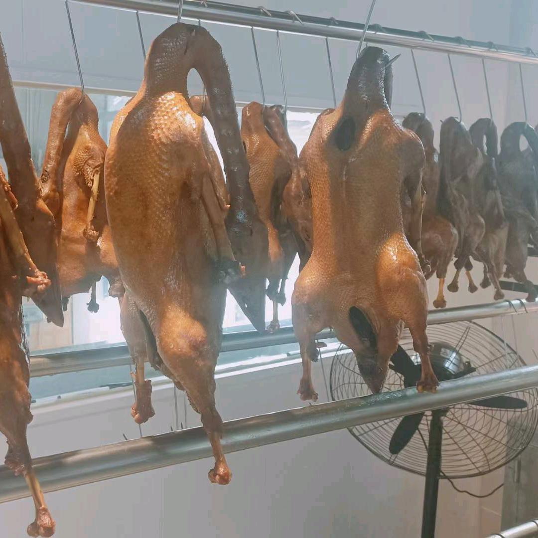 荣昌卤鹅—牛强