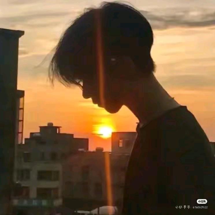 ້໌千薪万苦丶