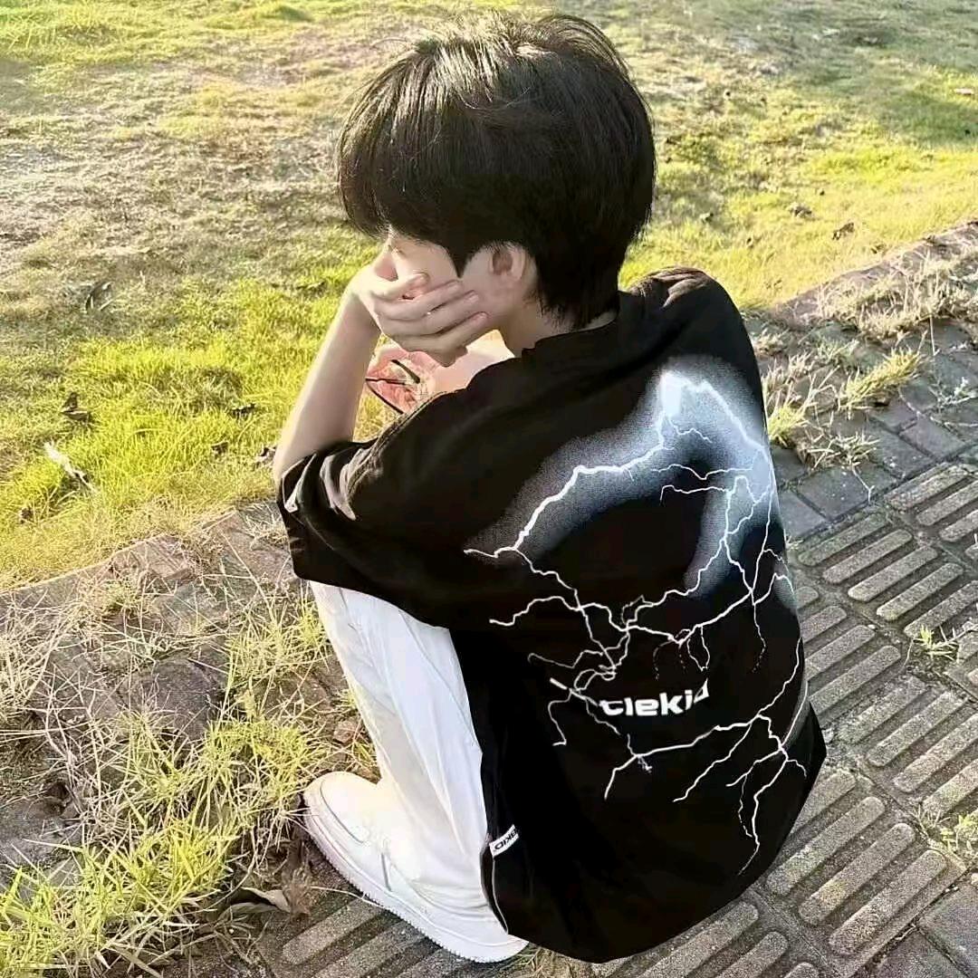 小小硕.