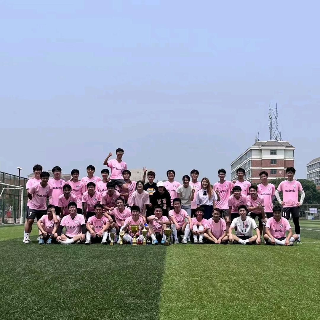 NCHU材料足球队