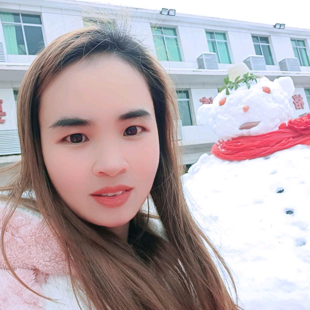 @周微