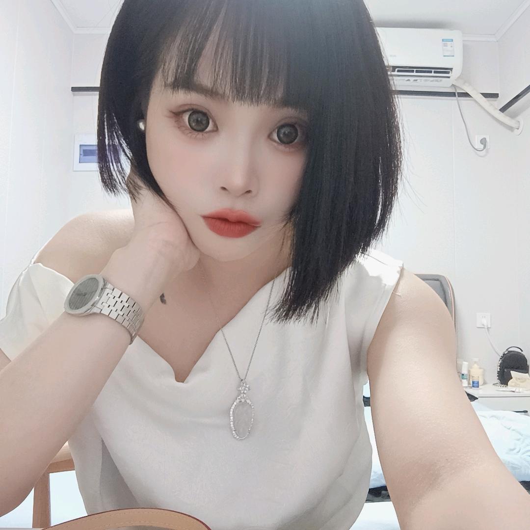 🐱. 小姐